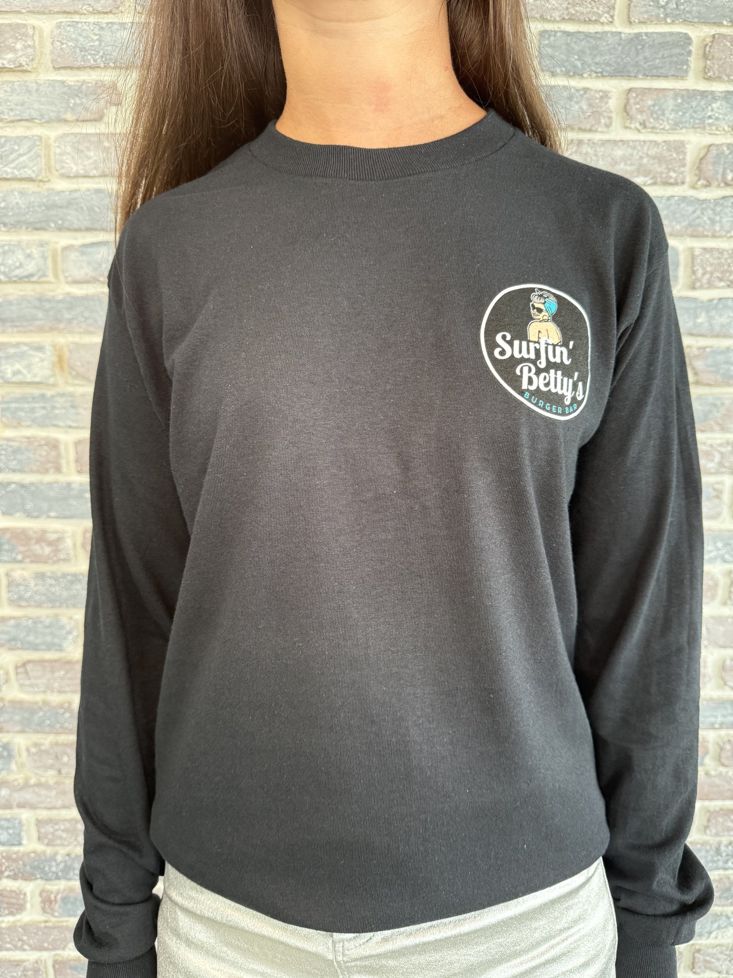 BETTYS ORIGINAL LOGO LONG SLEEVE