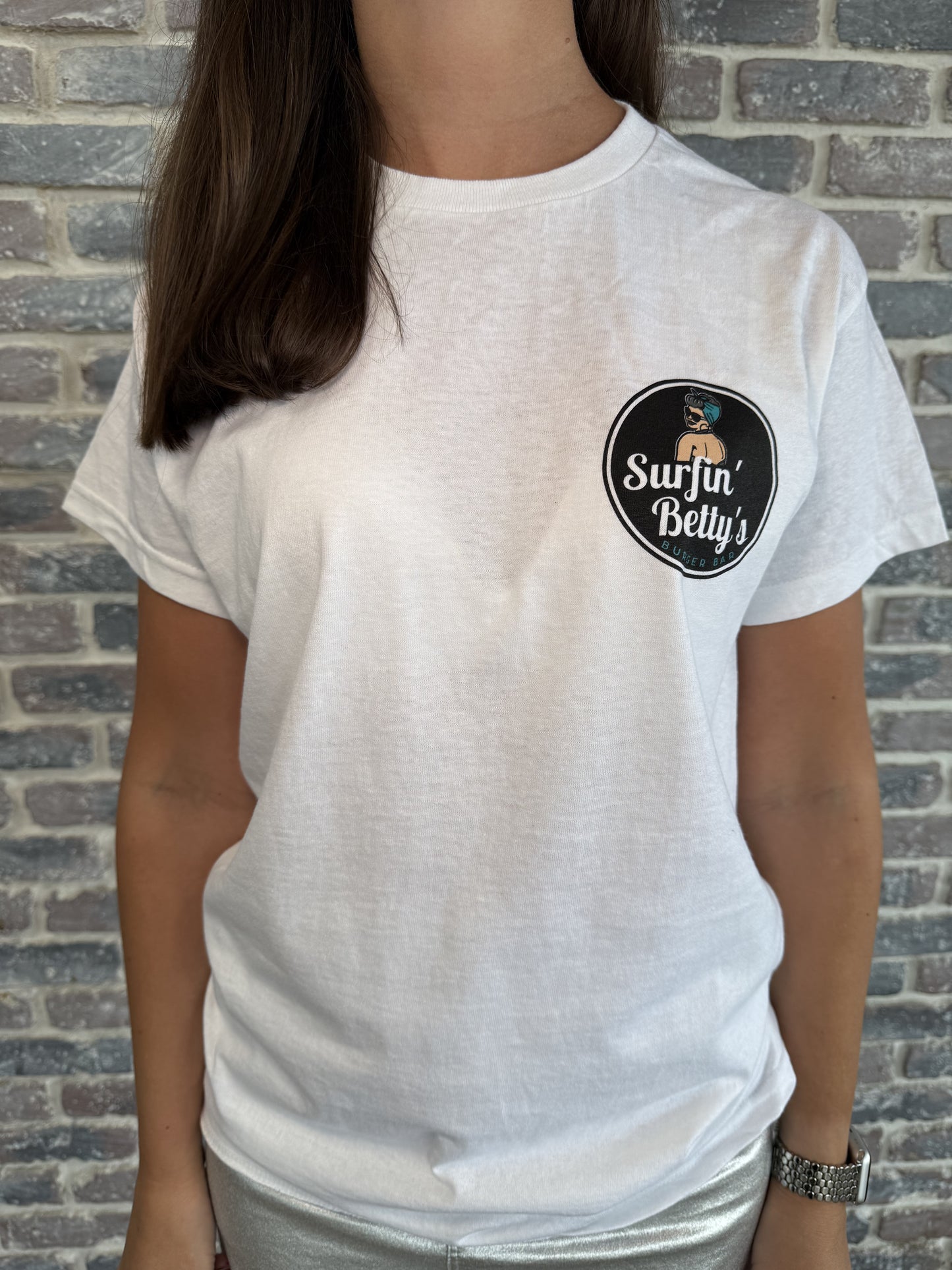 BETTYS OG LOGO TEE
